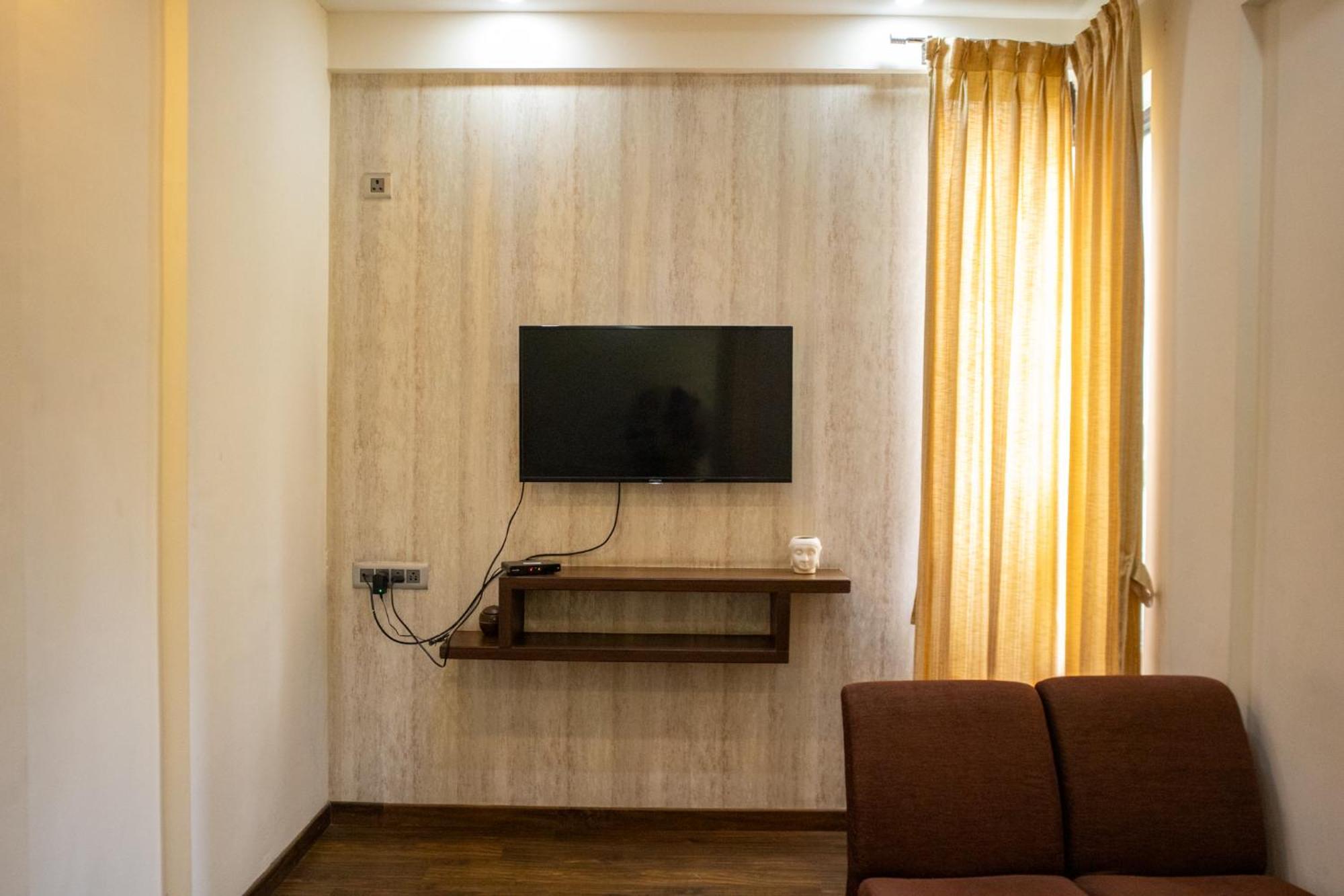 Mystic Apartotel Hebbal Bangalore Exteriör bild