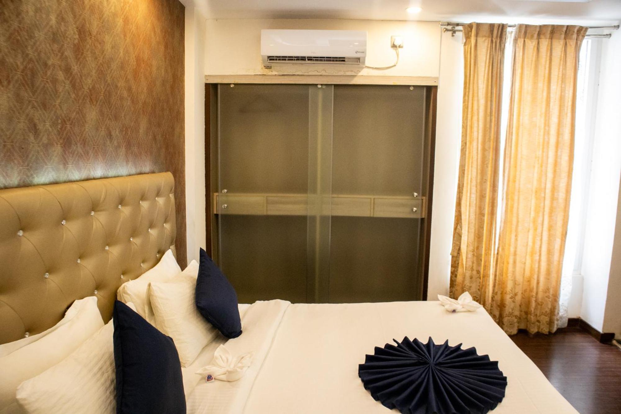 Mystic Apartotel Hebbal Bangalore Exteriör bild