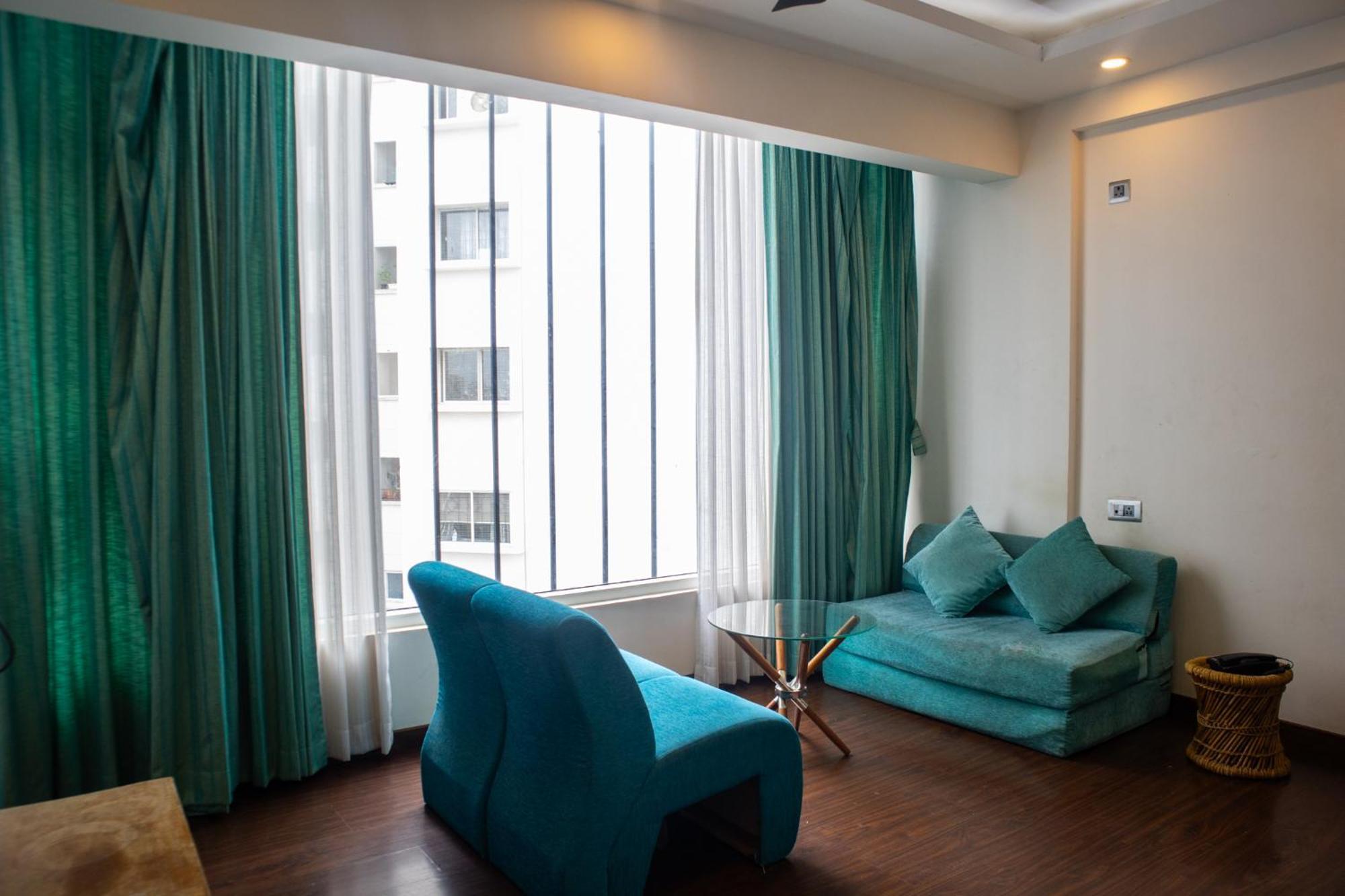 Mystic Apartotel Hebbal Bangalore Exteriör bild